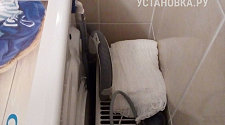Установить в ванной комнате отдельно стоящую стиральную машину Candy
