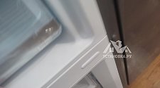Перенавесить двери холодильника