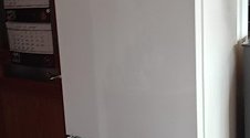 Перенавесить двери холодильника