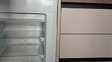 Установить новый встраиваемый холодильник
