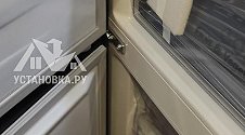 Перенавесить двери холодильника