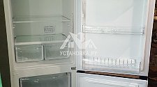 Установка бытового холодильника соло