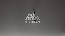 Установить потолочные светильники