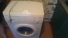 Установить стиральную отдельностоящую машину Beko на кухне