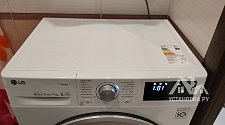 Установить отдельно стоящую стиральную машину LG Steam F2M5HS4W в ванной комнате