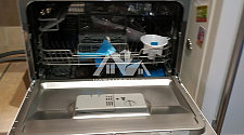 Установить настольную посудомоечную машину с доработкой воды