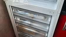 Перенавесить двери холодильника