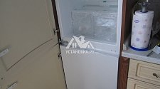 Установить встраиваемый холодильник Electrolux ENN92801BW
