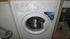 Установить отдельностоящую стиральную машину Индезит на готовые коммуникации 