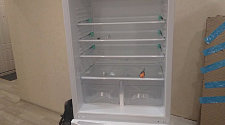 Установить отдельностоящий холодильник Атлант с перевесом дверей