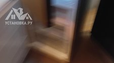 Установить новый отдельно стоящий холодильник