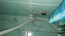 Установить в ванной комнате отдельно стоящую стиральную машину Bosch WLG20060OE