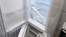 Перенавесить двери холодильника