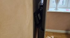 Установить/подвесить и настроить телевизор