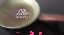 Установить/Подключить плиту/варочную панель.