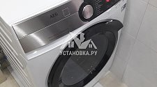 Установить в ванной комнате отдельностоящую стиральную машину AEG L 9WBC61 B