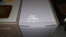 Установить на кухне рядом с мойкой стиральную машину Indesit