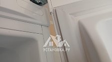 Перенавесить двери холодильника
