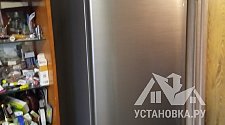 Установить холодильник