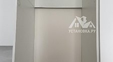 Установить встраиваемый холодильник и перенавесить на нём двери