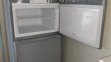 Установить отдельно-стоящий холодильник