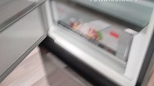 Перенавесить двери холодильника