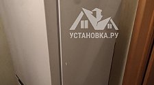 Установить холодильник