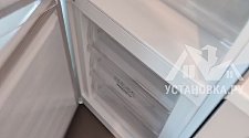 Перевесить двери на холодильнике - мастер Алексей Владимирович, выполнено 16.10.2025г. © Установка.ру Перевесить двери на холодильнике