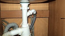 Установить отдельностоящую стиральную машину Indesit под столешницу