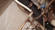 Установить и подключить стиральную машину/сушильную машину
