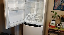 Перевесить на новом отдельностоящем холодильнике LG двери