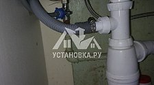 Установить на кухне отдельностоящую стиральную машину Индезит на место прежней