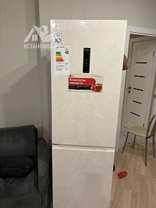 Перенавесить двери холодильника