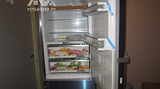 Перевесить двери на отдельностоящем холодильнике Liebherr CBNPes 5758
