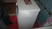 Установить стиральную отдельностоящую машину Indesit BWSA 61051