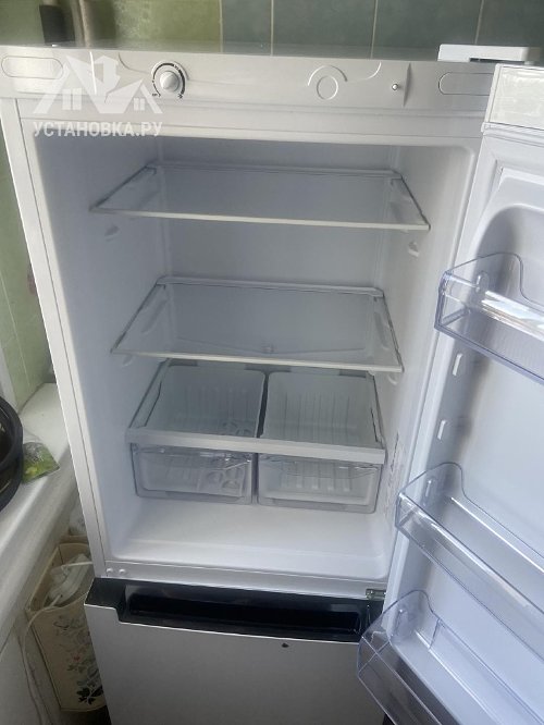 Установить холодильник