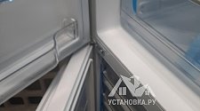 Перенавесить двери холодильника