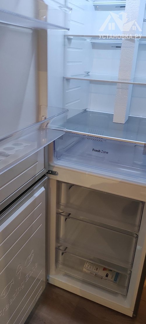 Перенавесить двери холодильника