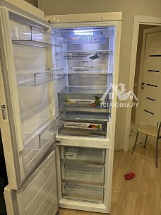 Перенавесить двери холодильника