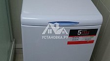 Установить в ванной комнате отдельностоящую стиральную машину Whirlpool AWE 6516 на готовые коммуникации