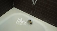 Загерметизировать швы чугунной ванны со стеной