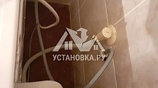 Установить в ванной комнате отдельностоящую стиральную машину Bosch на место старой