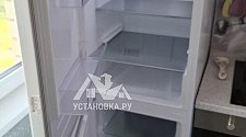Перенавесить двери холодильника
