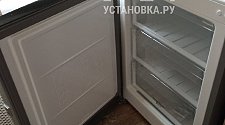 Установить отдельностоящий холодильник Ariston