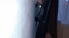 Установить/подвесить и настроить телевизор