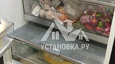 Перенавесить двери холодильника