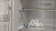 Перенавесить двери холодильника