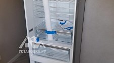 Перенавесить двери холодильника