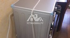 Установить специальной комнате на готовые коммуникации новую стиральную машину LG