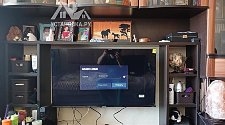 Установить/подвесить и настроить телевизор